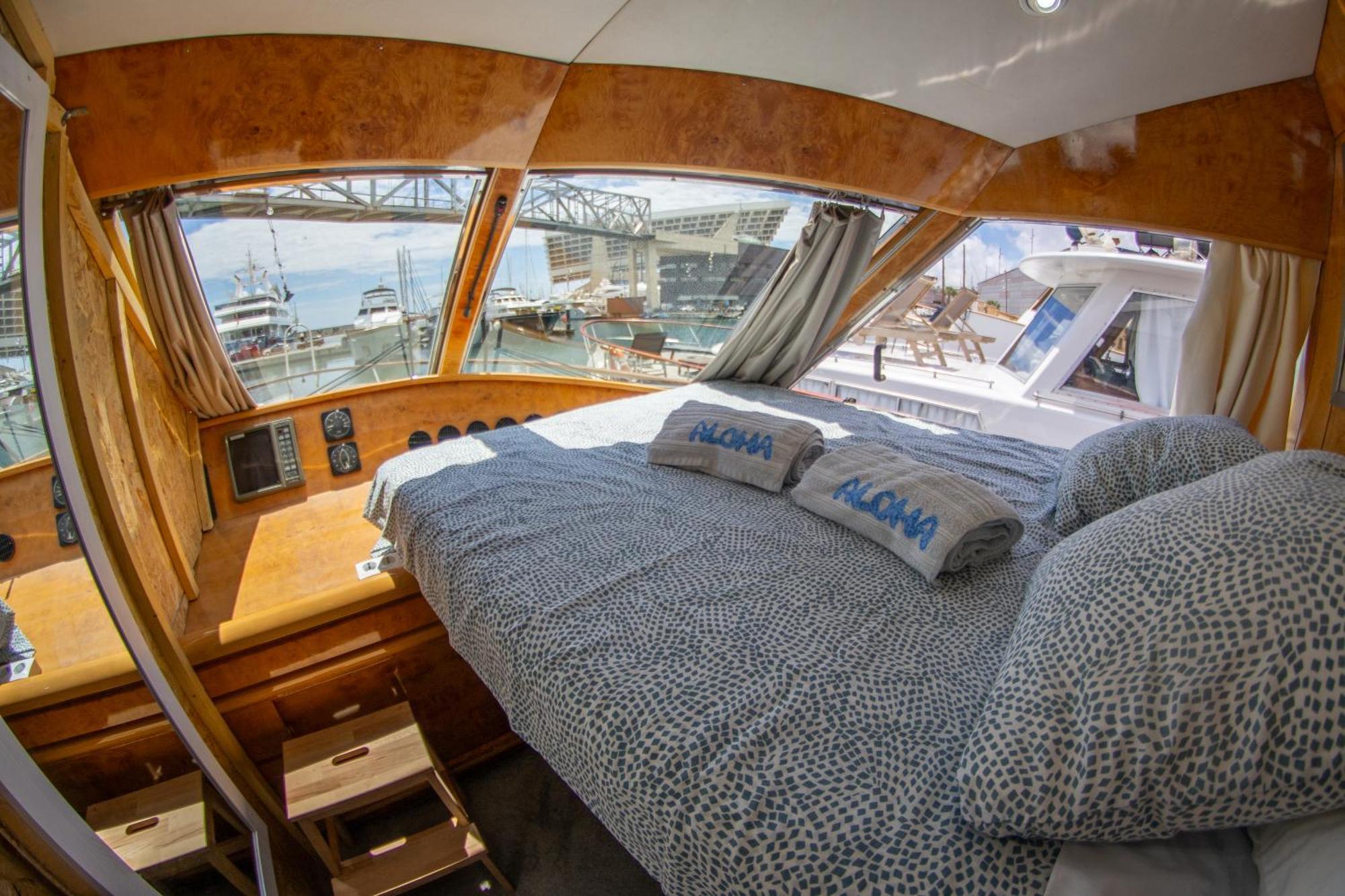 Aloha Boat Botel